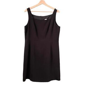 Jade Basic Black Sleeveless Shift Mini Dress in Size 14P